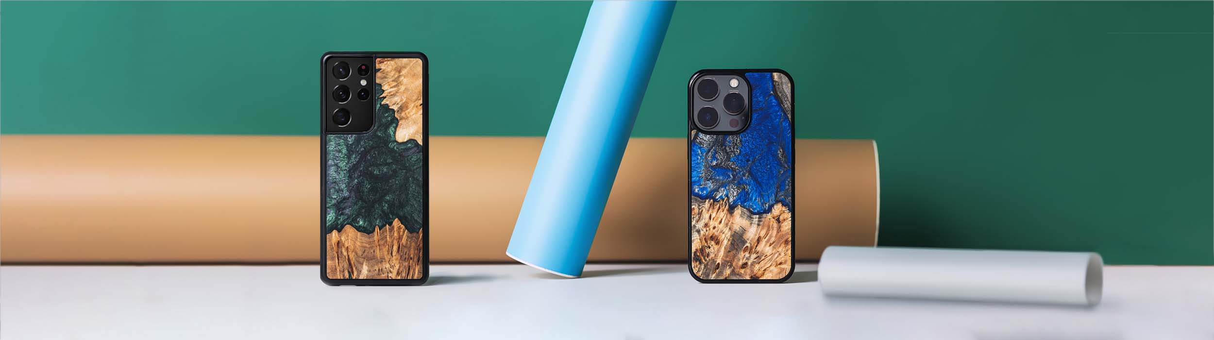 Handyhüllen aus Harz und Holz