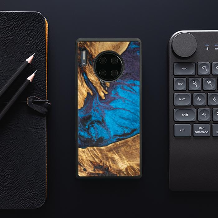 Huawei Mate 30 Pro Handyhülle aus Harz und Holz - Synergy#E21