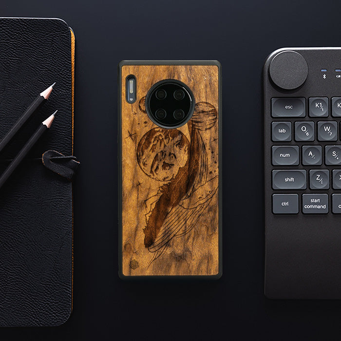 Huawei Mate 30 Pro Handyhülle aus Holz - Cosmic Whale