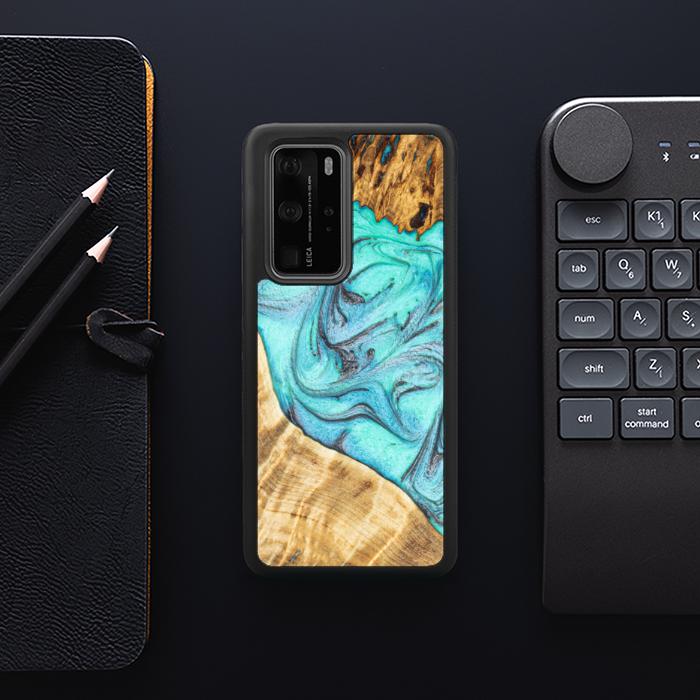 Huawei P40 Pro Handyhülle aus Harz und Holz - Synergy#E16