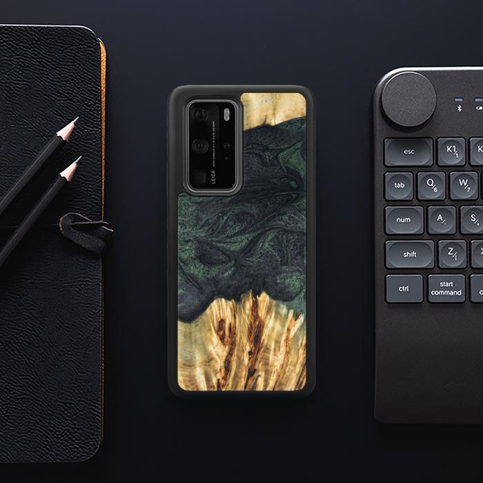 Huawei P40 Pro Handyhülle aus Harz und Holz - Synergy#E25