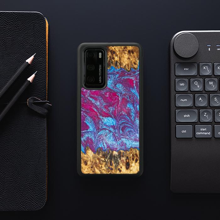 Huawei P40 Handyhülle aus Harz und Holz - Synergy#E15