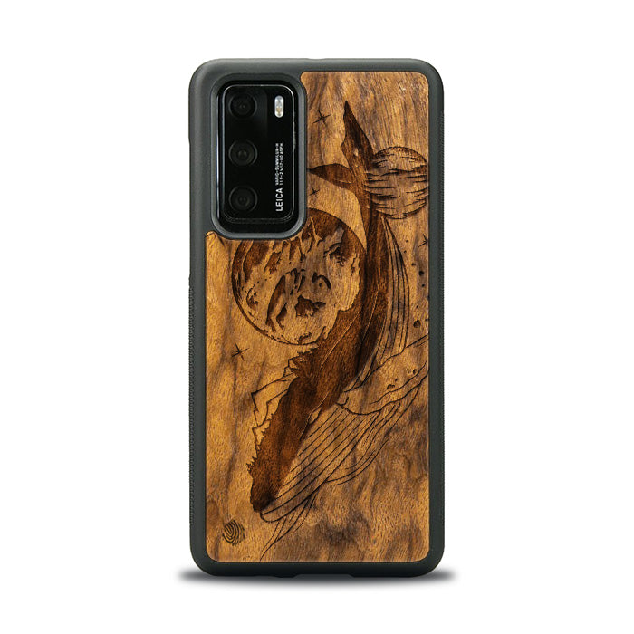 Huawei P40 Handyhülle aus Holz - Cosmic Whale