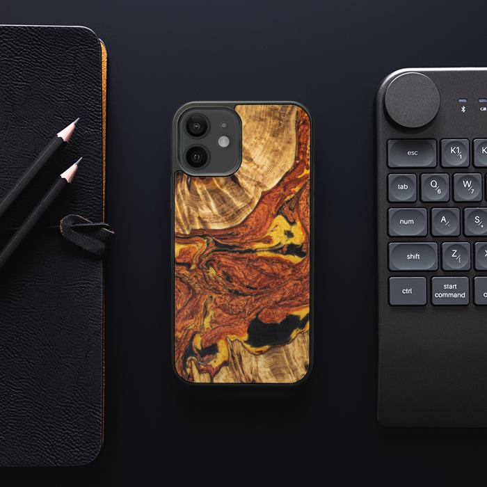 iPhone 12 Handyhülle aus Harz und Holz - Synergy#E6