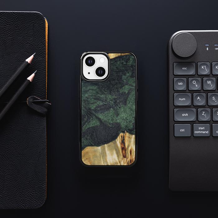 iPhone 13 Mini Handyhülle aus Harz und Holz - Synergy#E14