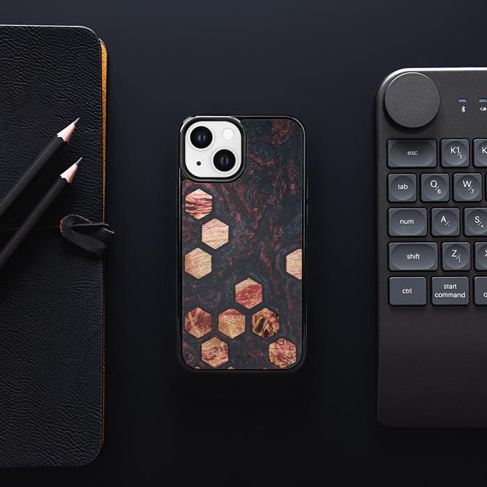 iPhone 13 Mini Handyhülle aus Harz und Holz - Synergy#F27