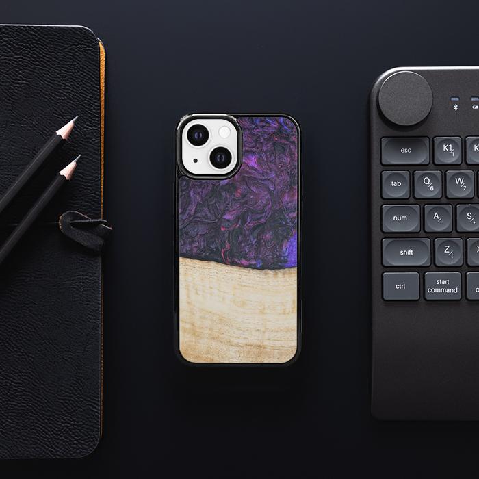 iPhone 13 Mini Handyhülle aus Harz und Holz - Synergy#F4
