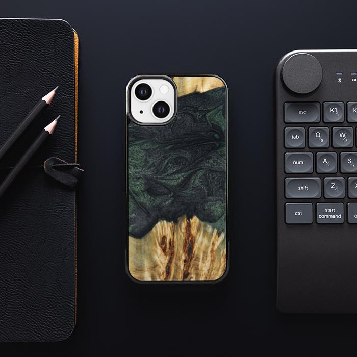 iPhone 13 Handyhülle aus Harz und Holz - Synergy#E25