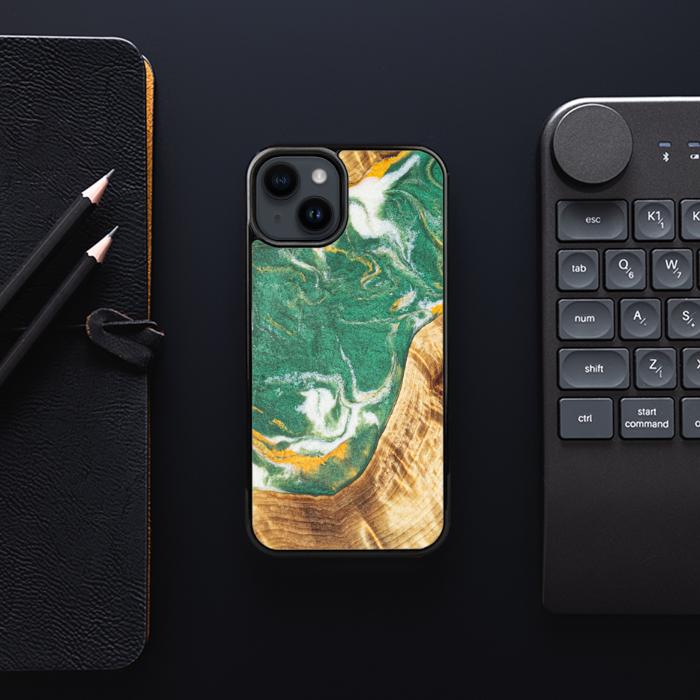iPhone 15 Handyhülle aus Harz und Holz - Synergy#E20