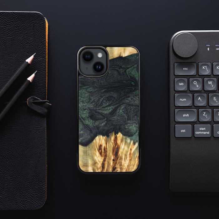 iPhone 15 Handyhülle aus Harz und Holz - Synergy#E25