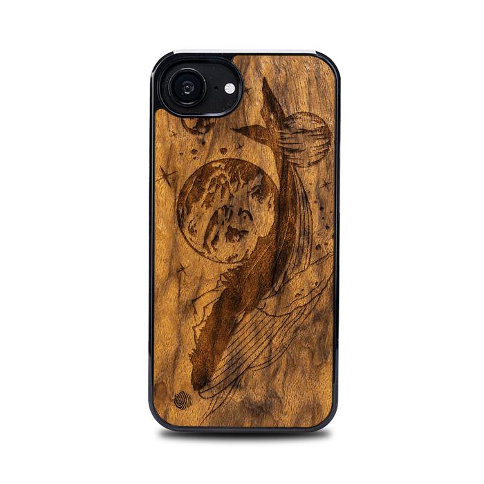 iPhone 16e Handyhülle aus Holz - Cosmic Whale