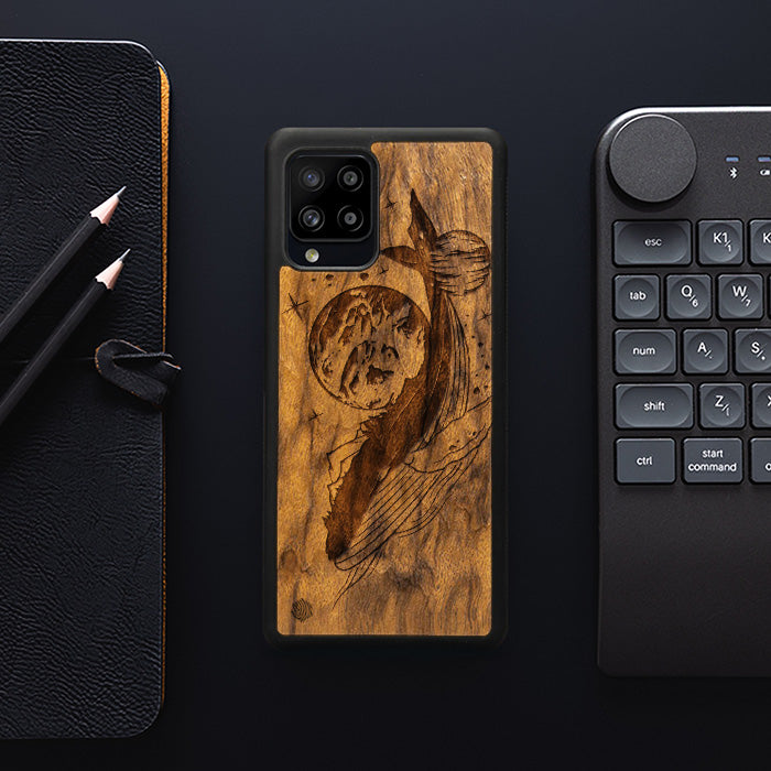 Samsung Galaxy A42 5G Handyhülle aus Holz - Cosmic Whale