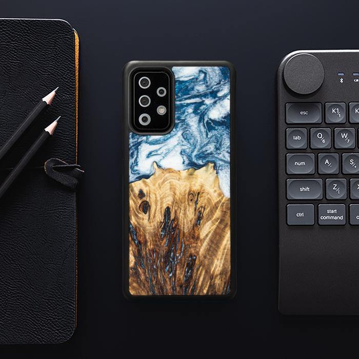 Samsung Galaxy A73 5G Handyhülle aus Harz und Holz - Synergy#E23
