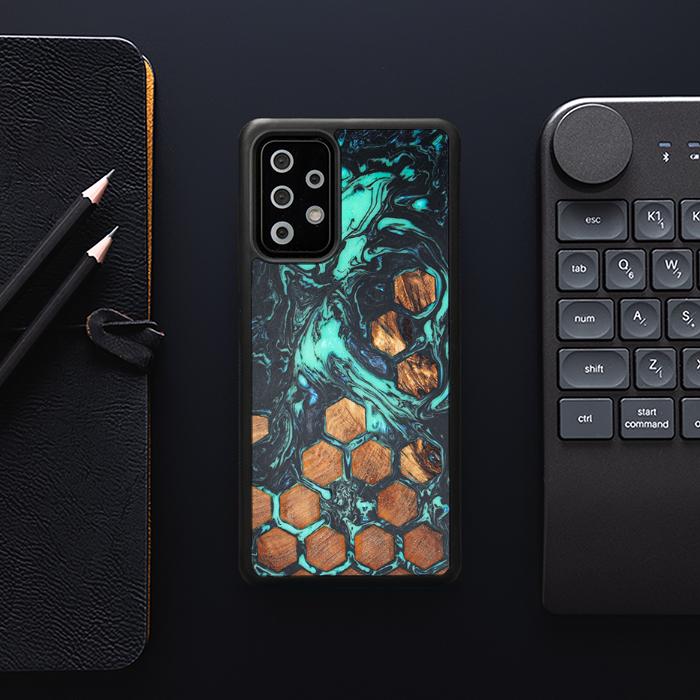 Samsung Galaxy A73 5G Handyhülle aus Harz und Holz - Synergy#F28