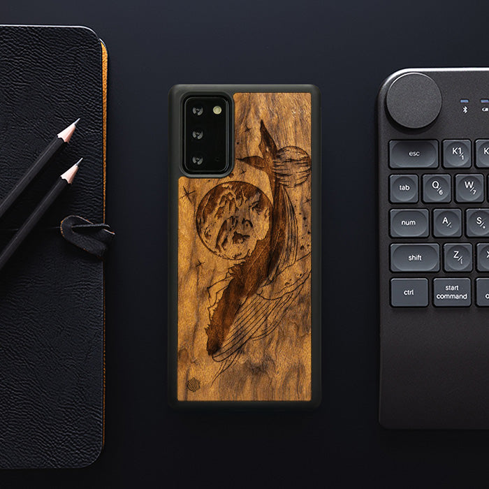 Samsung Galaxy NOTE 20 Handyhülle aus Holz - Cosmic Whale