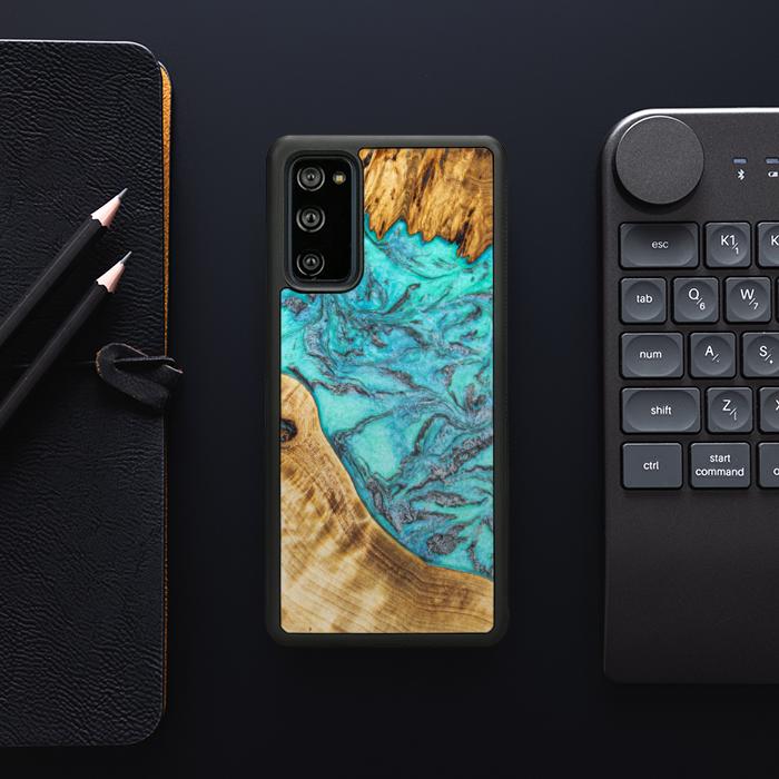 Samsung Galaxy S20 FE Handyhülle aus Harz und Holz - Synergy#E13