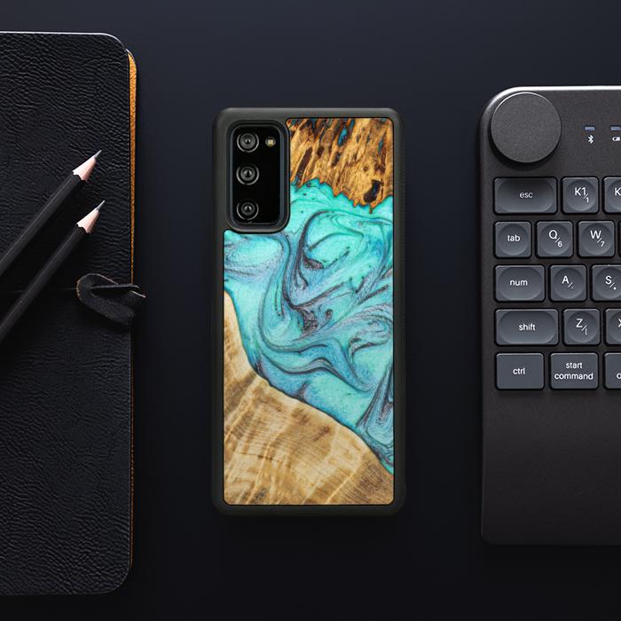Samsung Galaxy S20 FE Handyhülle aus Harz und Holz - Synergy#E16