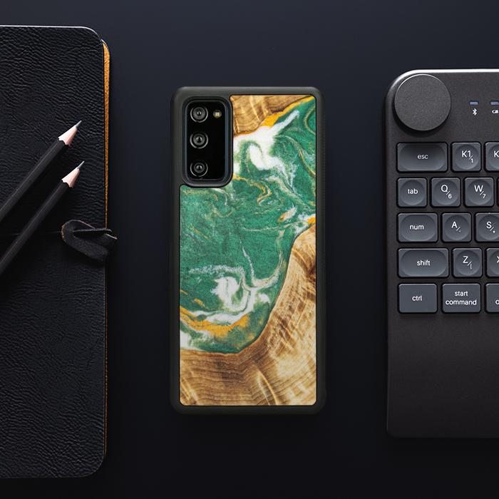 Samsung Galaxy S20 FE Handyhülle aus Harz und Holz - Synergy#E20