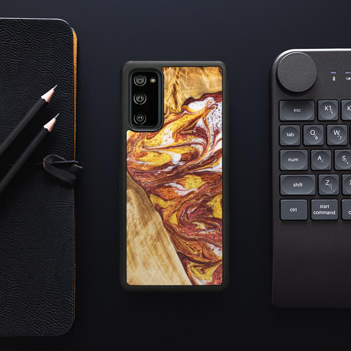 Samsung Galaxy S20 FE Handyhülle aus Harz und Holz - Synergy#E4