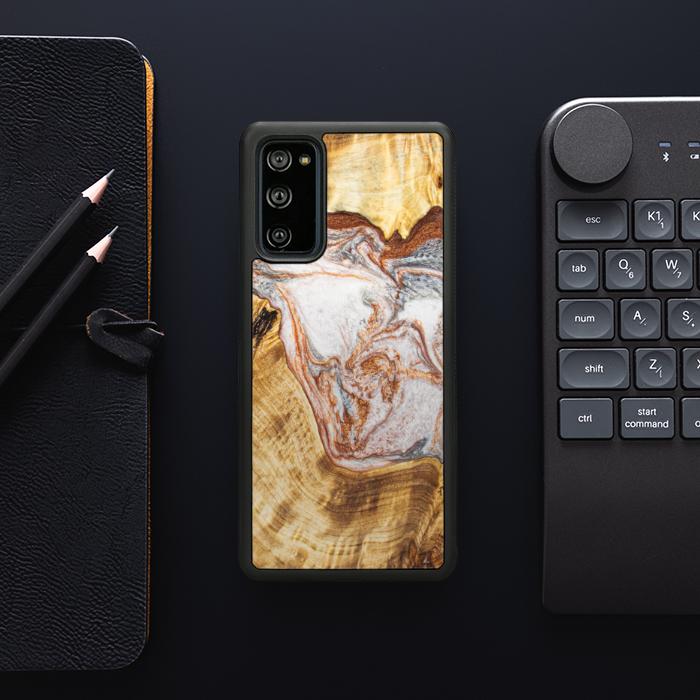 Samsung Galaxy S20 FE Handyhülle aus Harz und Holz - Synergy#E5