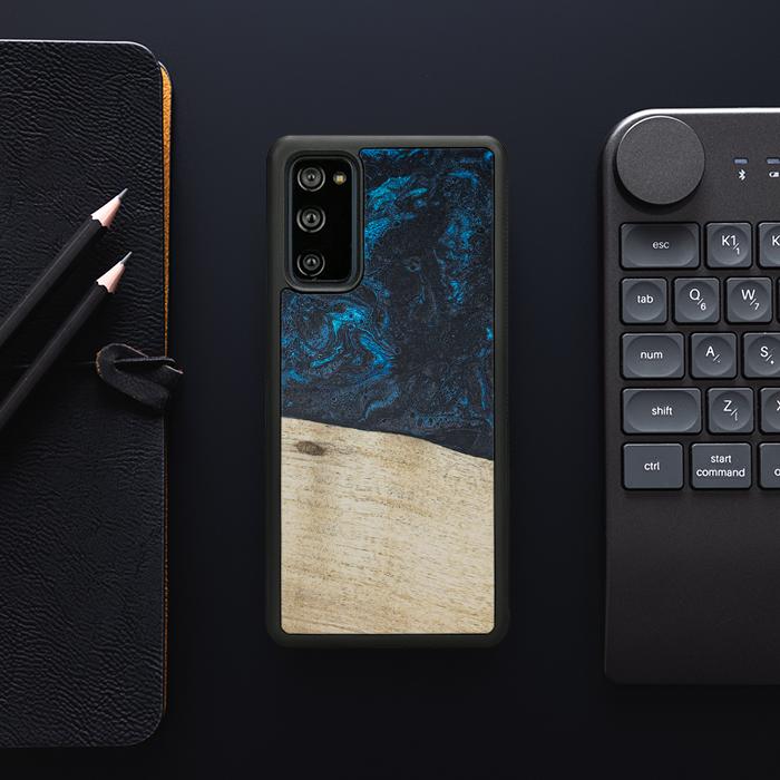 Samsung Galaxy S20 FE Handyhülle aus Harz und Holz - Synergy#F17