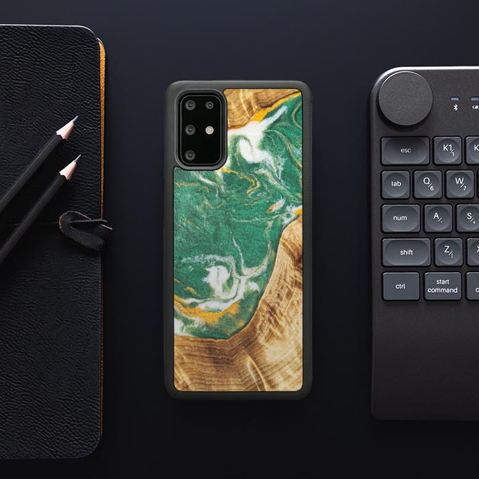 Samsung Galaxy S20 Plus Handyhülle aus Harz und Holz - Synergy#E20