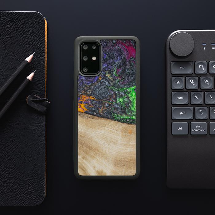 Samsung Galaxy S20 Plus Handyhülle aus Harz und Holz - Synergy#F10