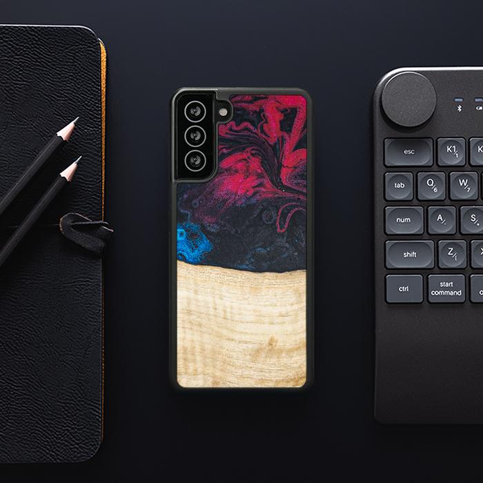 Samsung Galaxy S21 FE Handyhülle aus Harz und Holz - Synergy#F14