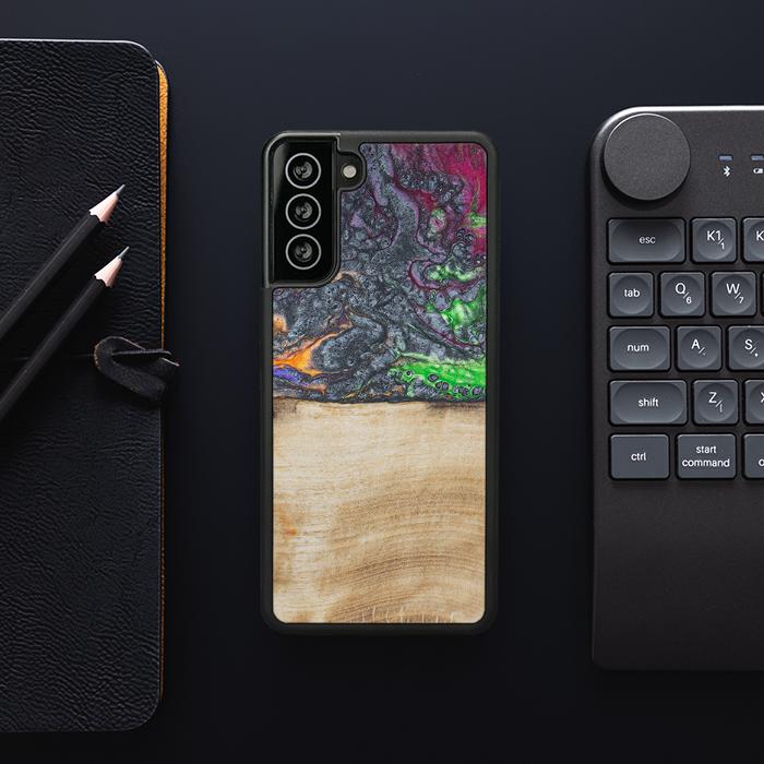Samsung Galaxy S21 Plus Handyhülle aus Harz und Holz - Synergy#F2