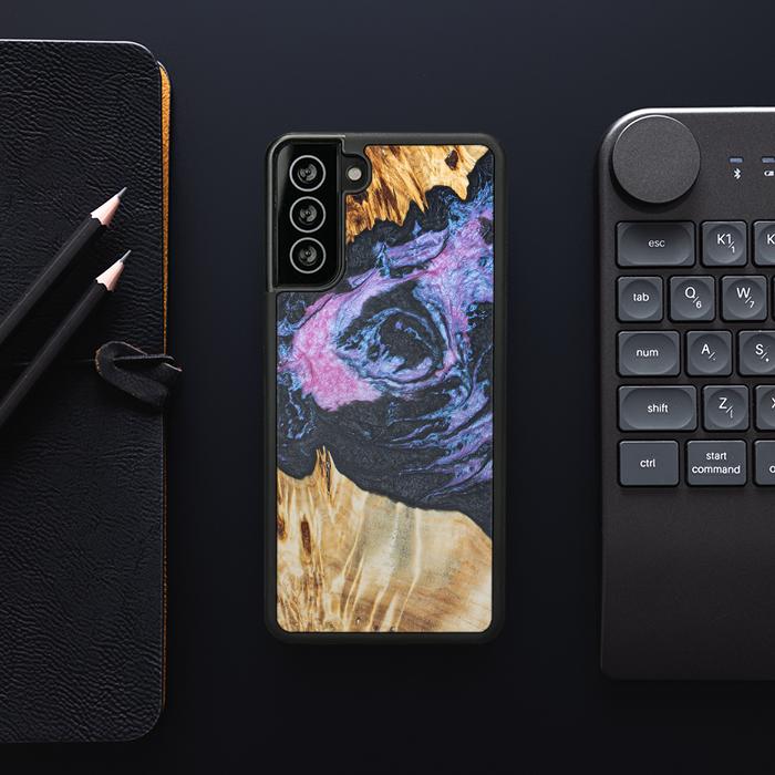 Samsung Galaxy S21 Plus Handyhülle aus Harz und Holz - Synergy#F25