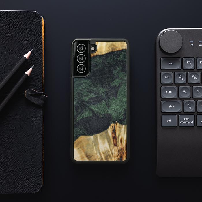 Samsung Galaxy S21 Handyhülle aus Harz und Holz - Synergy#E14