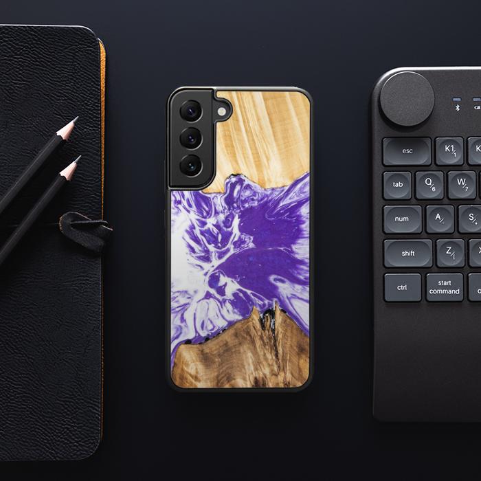 Samsung Galaxy S22 Plus Handyhülle aus Harz und Holz - Synergy#A78
