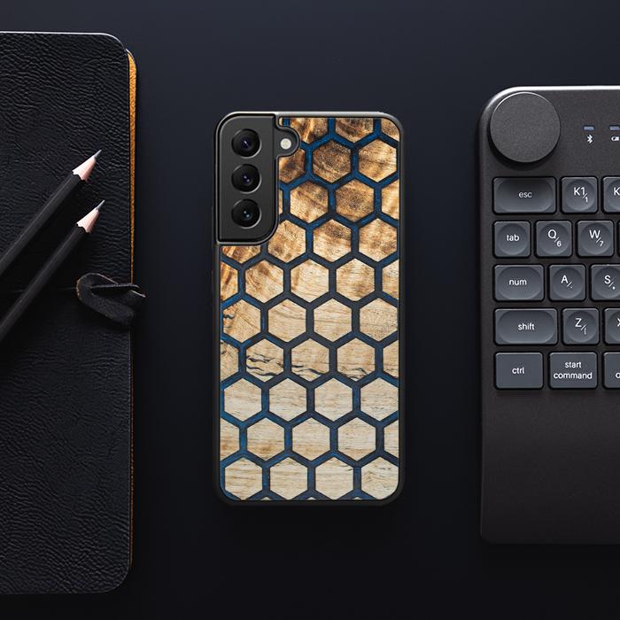 Samsung Galaxy S22 Plus Handyhülle aus Harz und Holz - Synergy#F36