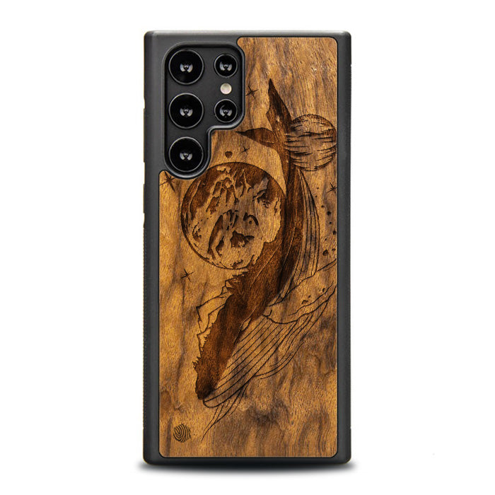 Samsung Galaxy S23 Ultra Handyhülle aus Holz - Cosmic Whale