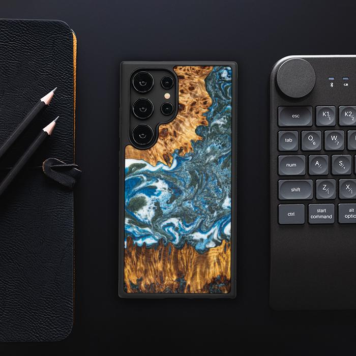 Samsung Galaxy S24 Ultra Handyhülle aus Harz und Holz - Synergy#E17