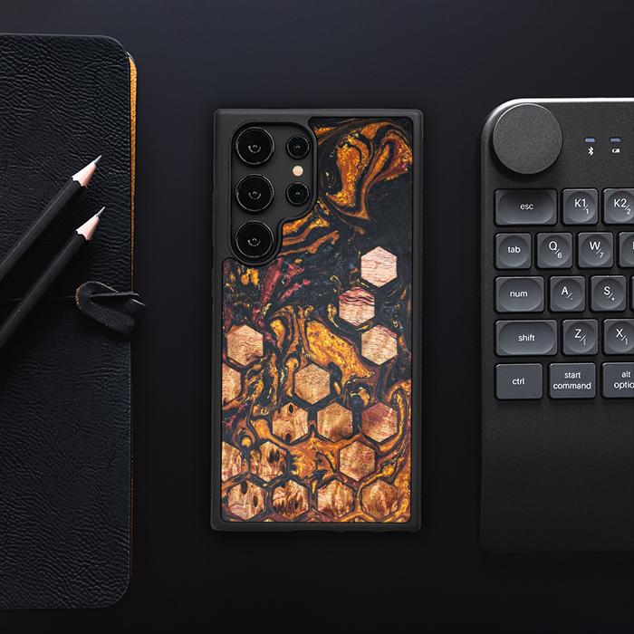 Samsung Galaxy S24 Ultra Handyhülle aus Harz und Holz - Synergy#F38