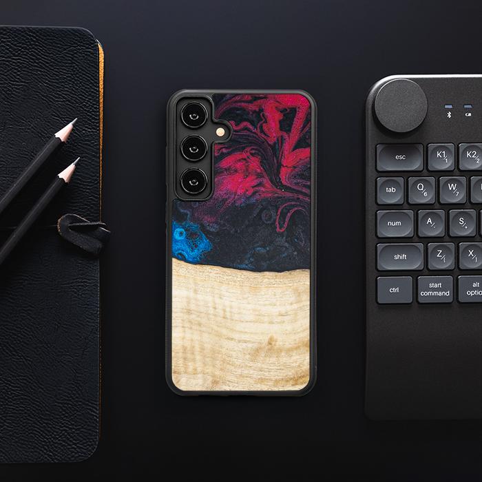 Samsung Galaxy S25 Plus Handyhülle aus Harz und Holz - Synergy#F14