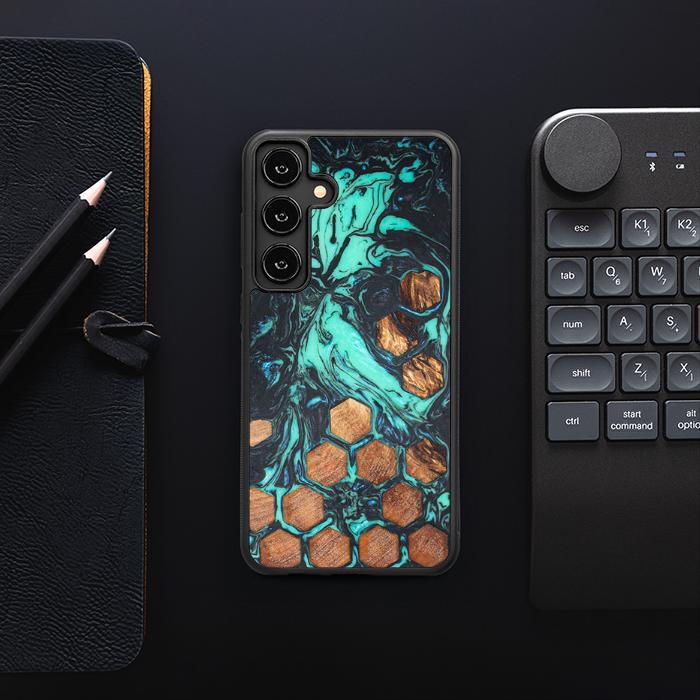 Samsung Galaxy S25 Plus Handyhülle aus Harz und Holz - Synergy#F23