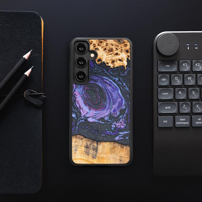 Samsung Galaxy S25 Plus Handyhülle aus Harz und Holz - Synergy#F24