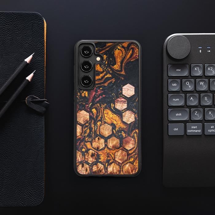 Samsung Galaxy S25 Plus Handyhülle aus Harz und Holz - Synergy#F38