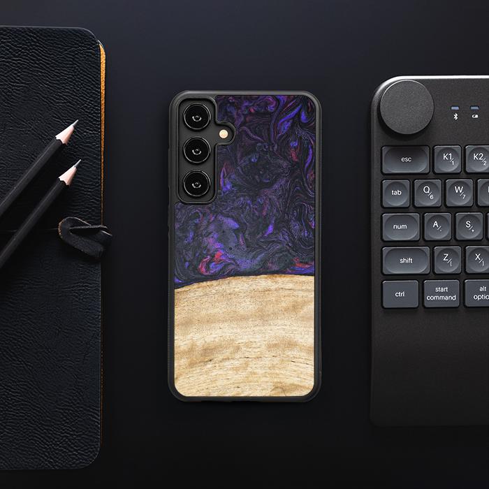 Samsung Galaxy S25 Plus Handyhülle aus Harz und Holz - Synergy#F7