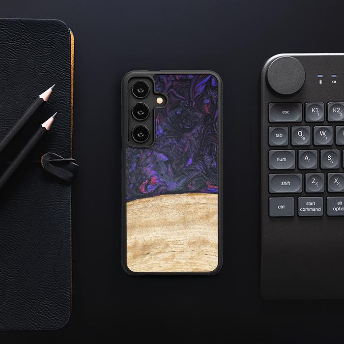 Samsung Galaxy S25 Handyhülle aus Harz und Holz - Synergy#F7