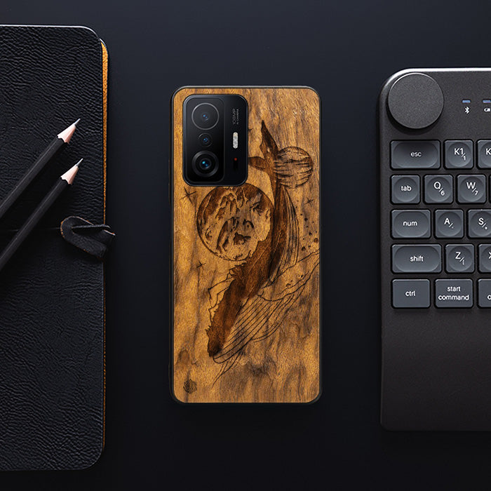 Xiaomi 11T / 11T Pro Handyhülle aus Holz - Cosmic Whale