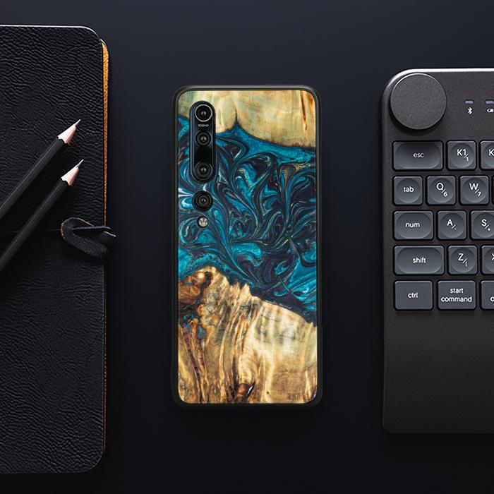 Xiaomi Mi 10 Pro Handyhülle aus Harz und Holz - Synergy#E12