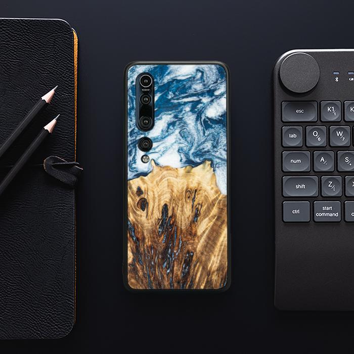 Xiaomi Mi 10 Pro Handyhülle aus Harz und Holz - Synergy#E23