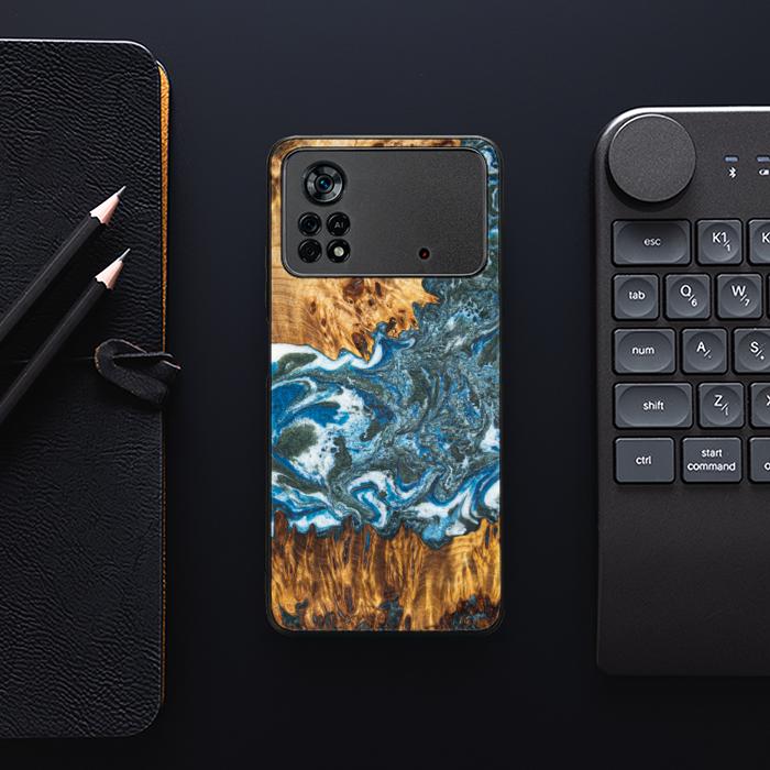 Xiaomi POCO X4 Pro 5G Handyhülle aus Harz und Holz - Synergy#E17