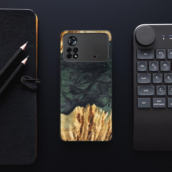 Xiaomi POCO X4 Pro 5G Handyhülle aus Harz und Holz - Synergy#E25