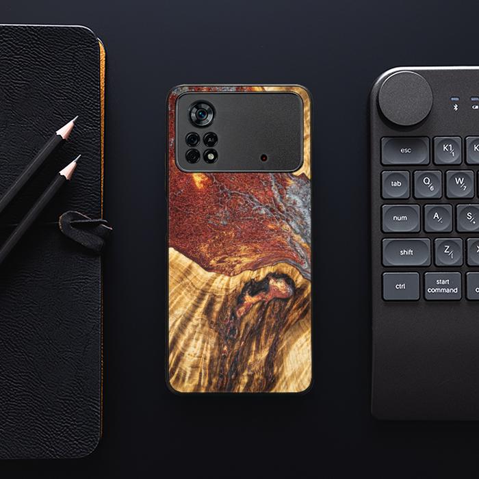 Xiaomi POCO X4 Pro 5G Handyhülle aus Harz und Holz - Synergy#E9
