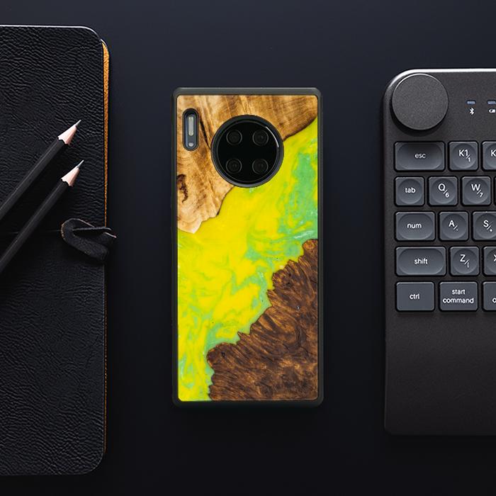 Huawei Mate 30 Pro Handyhülle aus Harz und Holz - SYNERGY#A12