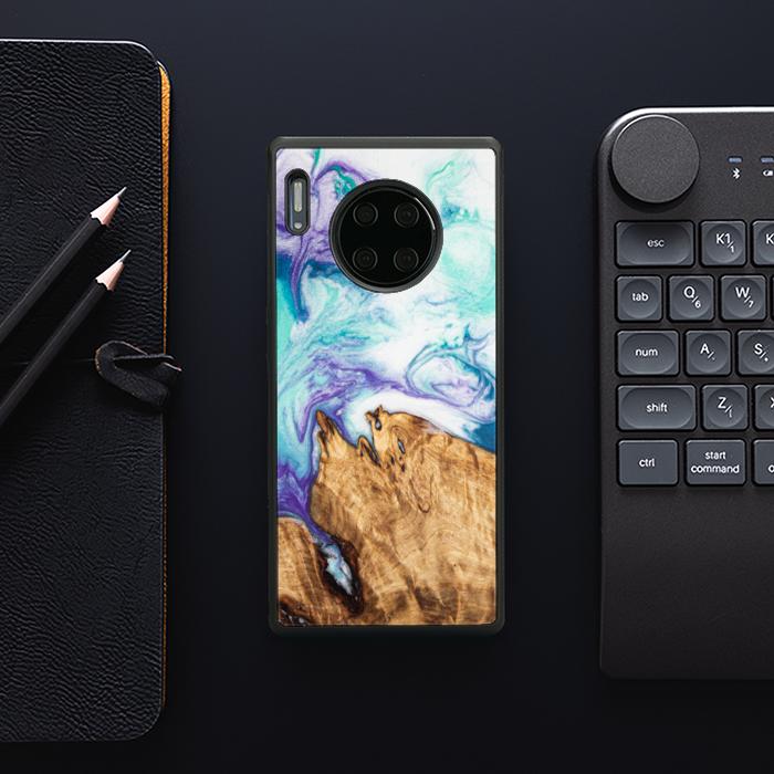 Huawei Mate 30 Pro Handyhülle aus Harz und Holz - SYNERGY#C17